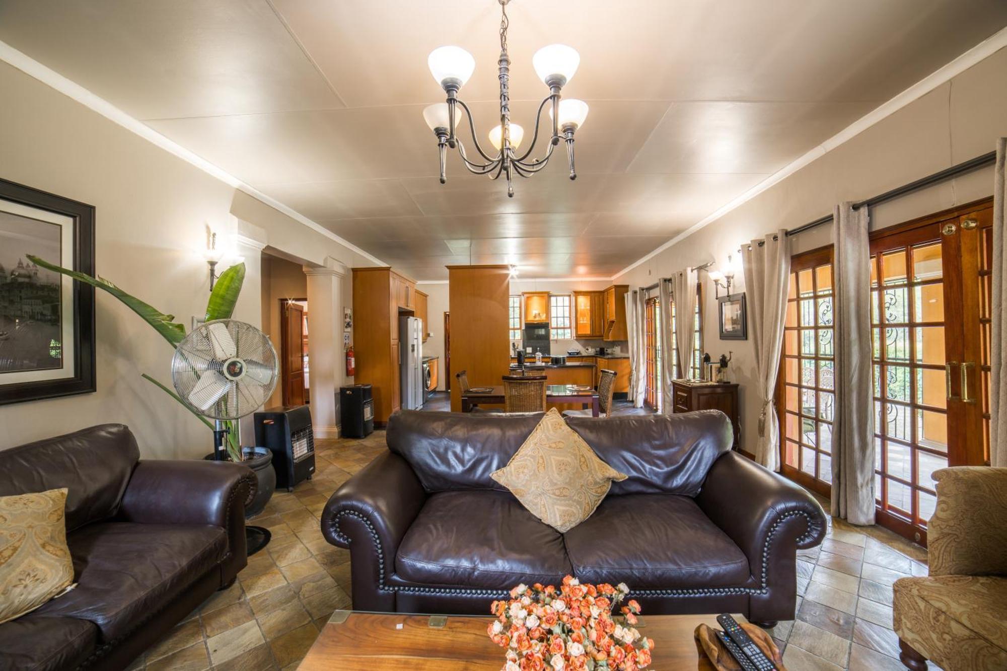 Tuareg Guest House Midrand Eksteriør bilde