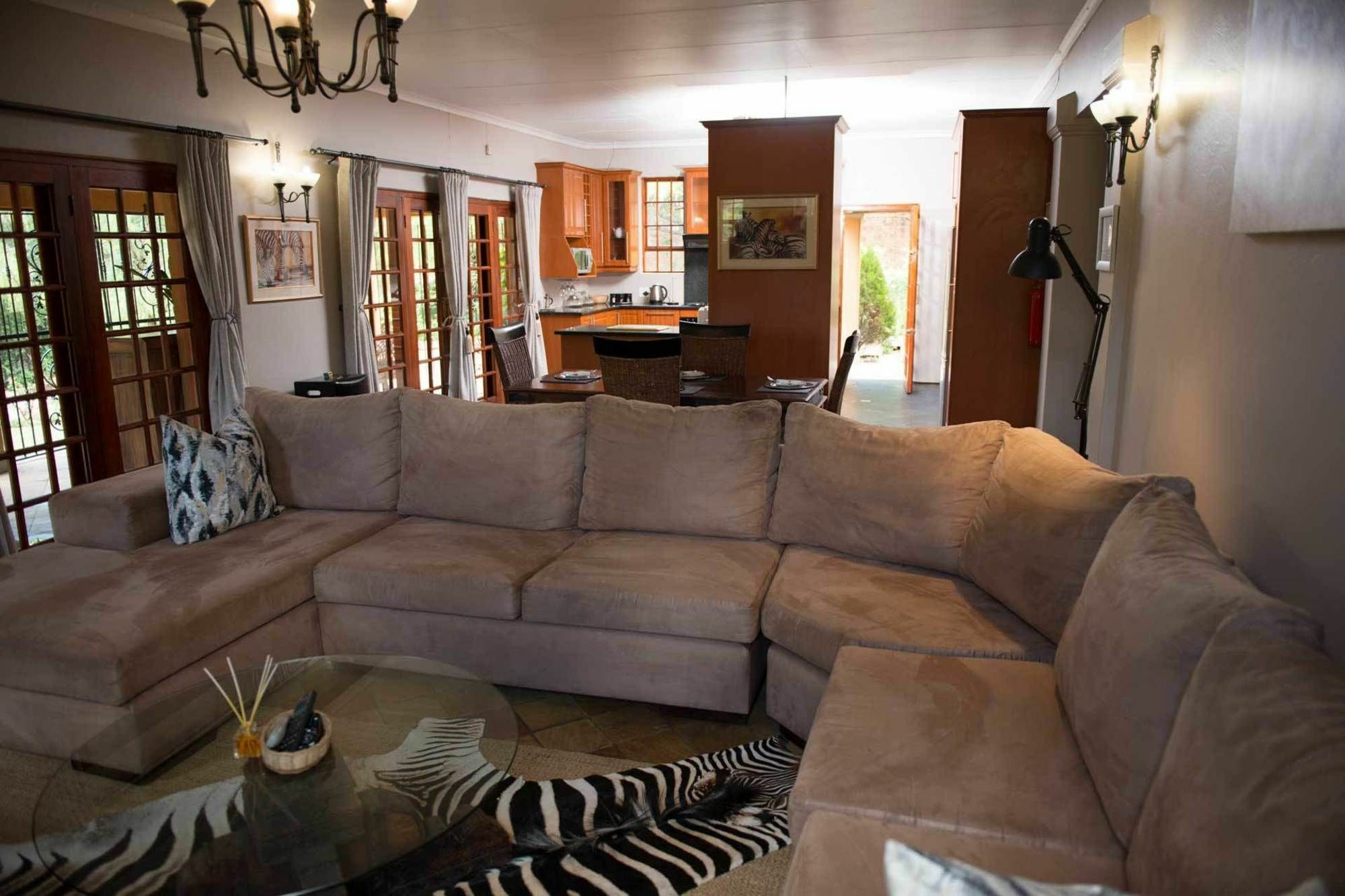 Tuareg Guest House Midrand Eksteriør bilde